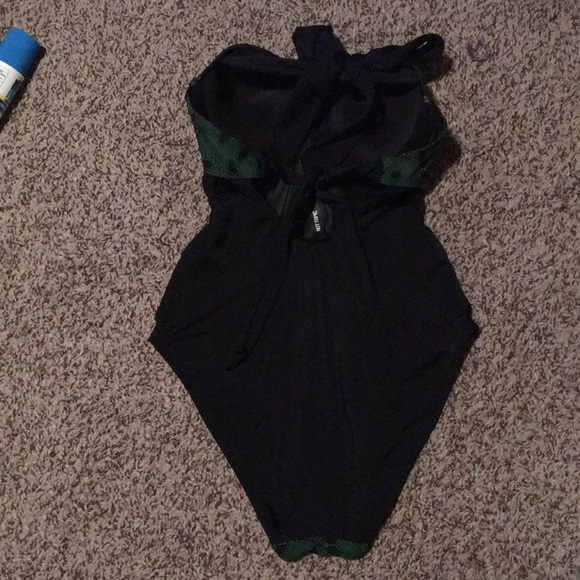 Hot topic floral lace panel swimsuit - Picture 4 of 5